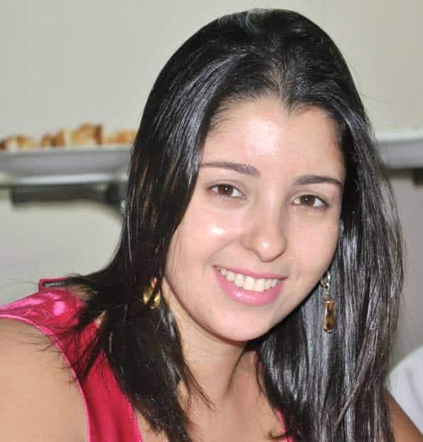 Pilates Teen 5 Além das habilidades como futura arquiteta, Renata Passos Neves nas horas vagas, faz sob encomenda, deliciosos pães de queijo com recheios variados. Quer experimentar dessa delícia. Então se liga e faz seu pedido pelo nº 9971-1414. Delíciaaaaaa