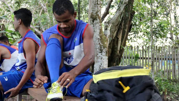 Fama, placa e até Prêmio Puskas: a semana de gala de Gessé, do Atlético 2 Autor de golaço do meio-campo, Gessé ganhou o noticiário mundial na semana passada