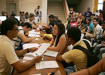 FGTS: Trabalhadores reclamam da demora no atendimento