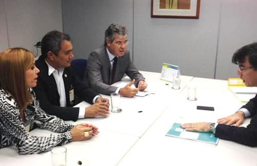 Reitor e vice-reitora da Ufac recebem de Jorge Viana apoio para realização da SBPC 2 Senador se reuniu com reitor Minoru Kimpara e vice-reitora