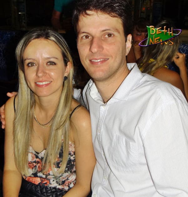 News 25/04/2014 7 Socorro Torres comandou com sucesso o 3º Botequim sertanejo realizado dia 19, no Buffet Pão de Queijo.