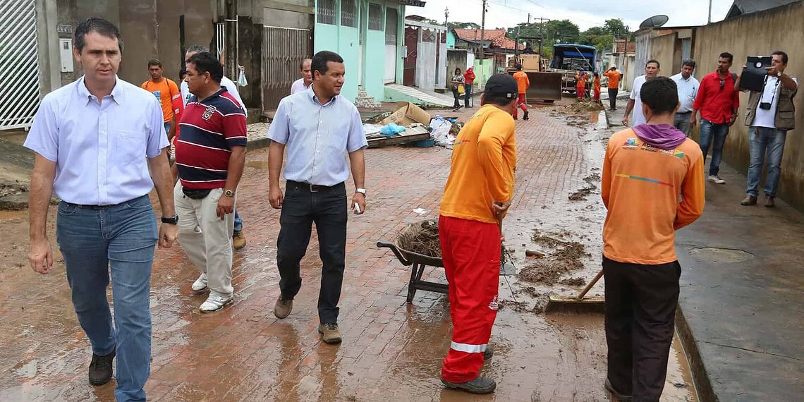 Prefeito vistoriou os trabalhos na manhã de ontem