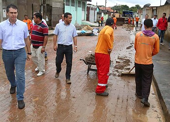 Prefeito vistoriou os trabalhos na manhã de ontem