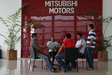 Com liberação da BR-364 para cegonhas, carros chegam às concessionárias em Rio Branco