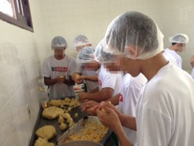 Quase 20 adolescentes do CS Aquiry recebem capacitação 