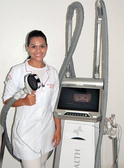 A estética avançada que o Sculptor 301 proporciona é a alegria da mega fisioterapeuta Inara Sarmento da Nova Face Clean. 