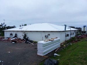 Telhas termo acústicas foram colocadas na ala do HC