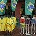 A um mês da Copa do Mundo, comércio já está em verde e amarelo 10 A um mês da Copa do Mundo, comércio já está em verde e amarelo