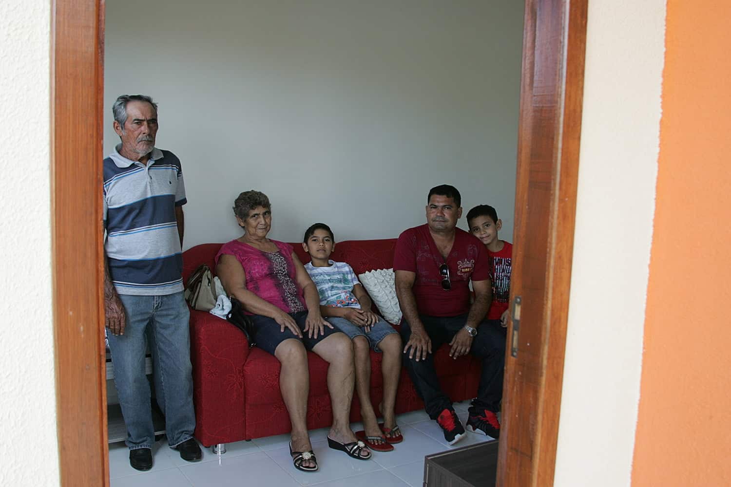 Casas de um dos maiores empreendimentos habitacionais do país recebem as primeiras famílias 3 Cidade do Povo-OL47