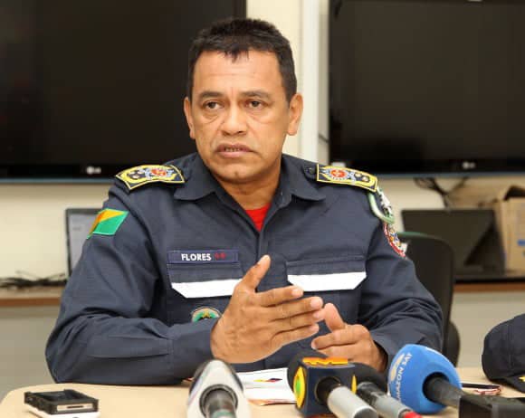 Comandante do Corpo de Bombeiros concede entrevista à imprensa 1 O impacto atingiu aproximadamente 58 casas do bairro