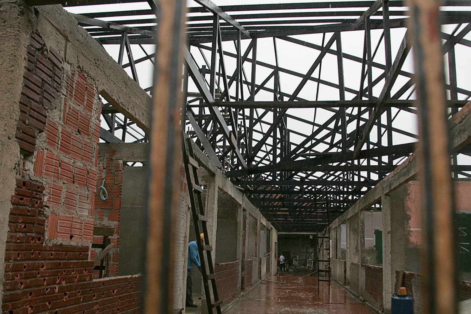 Após reportagem, alunos da escola Samuel Barreira iniciam o ano letivo 2 Escola- Samuel Barreiro - OL (1)