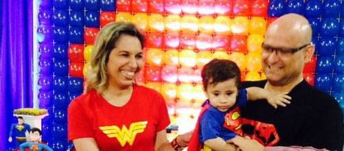 Click do pequeno João Victtor, nessa segunda, 26, no Buffet Espaço Europa, vestido a caráter em sua festa de 1 aninho, recebendo os mimos dos pais, os pastores Adriano e Maysa Gonçalves. Parabéns! 