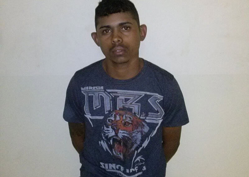 Flanelinha tenta agredir policial civil usando barra de ferro 1 Flanelinha tenta agredir policial civil usando barra de ferro