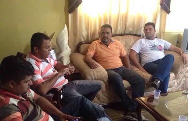 Em Cruzeiro do Sul, Gladson Cameli se reúne com moradores e empresários