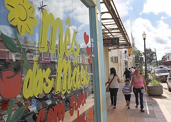 Fecomércio/AC: 57% da população pagarão à vista no Dia das Mães