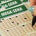 Mega-Sena pagará prêmio de R$ 2,5 milhões na quarta-feira 8 Mega-Sena pagará prêmio de R$ 2,5 milhões na quarta-feira