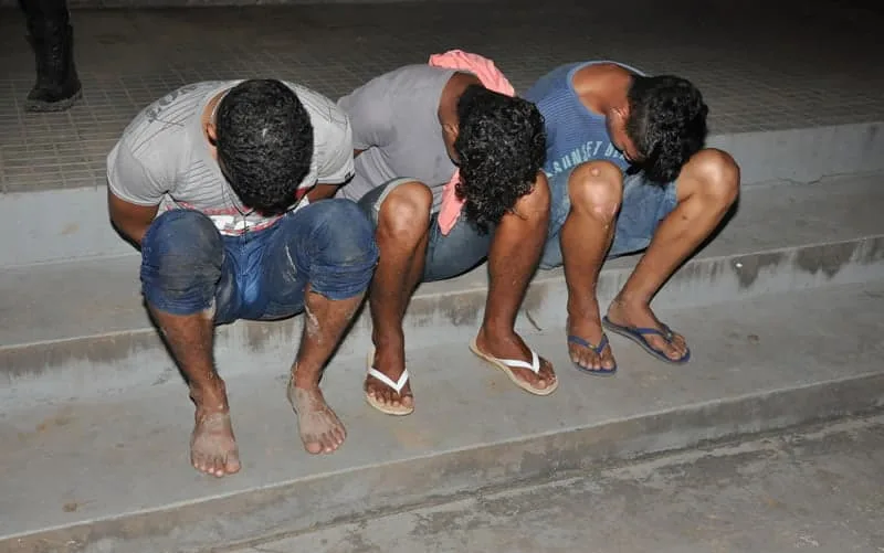 Rapaz de 19 anos foi preso e dois adolescentes apreendidos