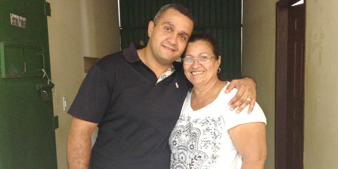 Mãe relata experiências por ter filho com profissão de risco 1 Mãe relata experiências por ter filho com profissão de risco