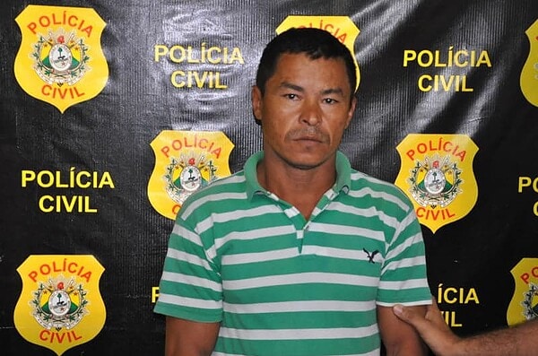 Polícia prende homem acusado de matar vizinho a facadas e pauladas