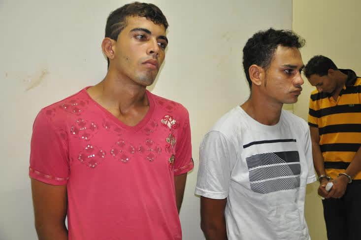 Polícia Militar prende dupla que fazia arrastão de assaltos 2