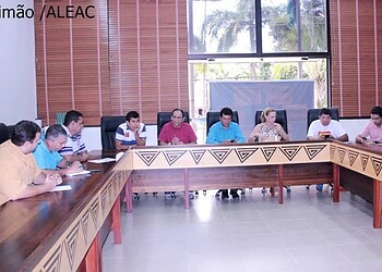 Parlamentares se reúnem com representantes da Petrobras no Rio na próxima semana