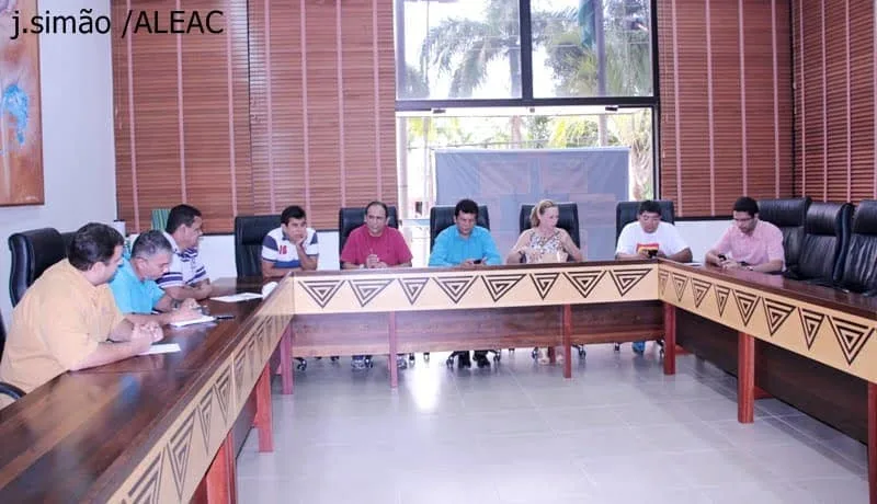 Parlamentares se reúnem com representantes da Petrobras no Rio na próxima semana