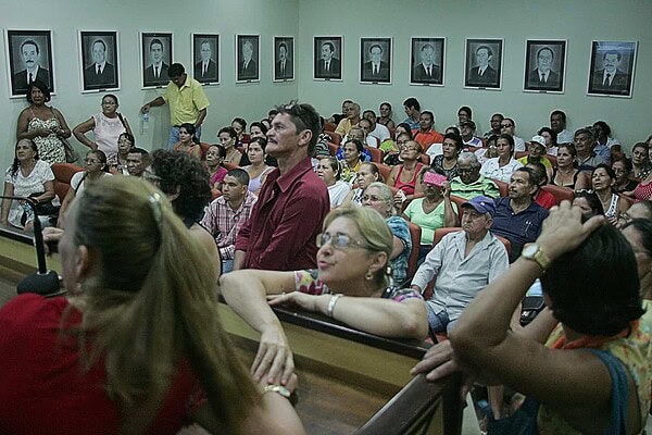 Plano Bresser: Servidores da Saúde rejeitam proposta do governo