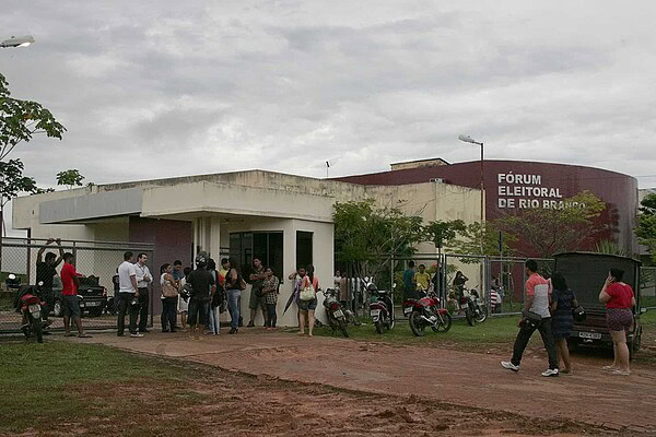 Último dia para regularização do título de eleitor é marcada por grande movimentação em Rio Branco