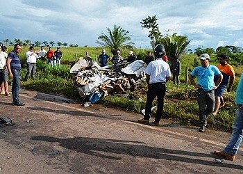Grave acidente deixa dois mortos na BR-364, perto de Jaru