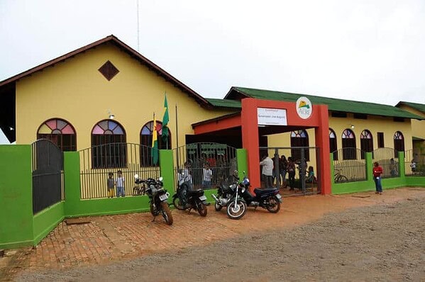 Pais reclamam que atraso na reforma prejudicou o ano letivo da escola Samuel Barreira