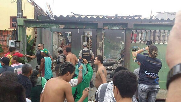 Explosão de cilindro de oxigênio mata um, destrói casas e assusta moradores