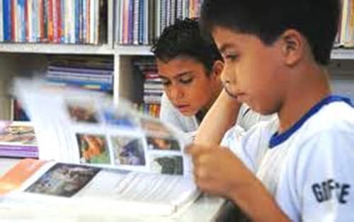 Portal QEdu afirma que 93% das escolas particulares do Acre têm boas bibliotecas 1 Dados mostram que escolas acreanas apostam na leitura