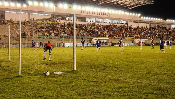 Ailton desencanta, Atlético Acreano vence Náuas e se garante nas semi 1 Galo derrotou o Cacique com gol no último minuto