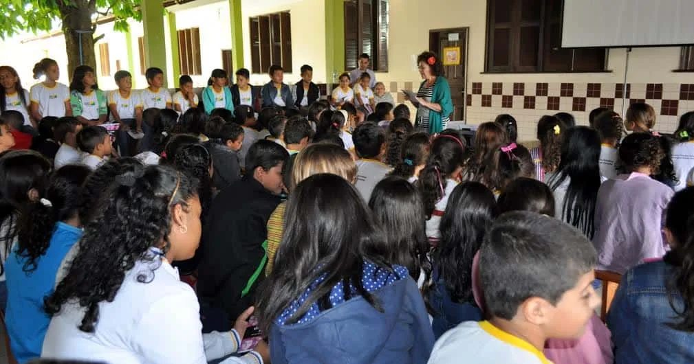 Exploração sexual de criança agora é crime hediondo, anuncia Perpétua