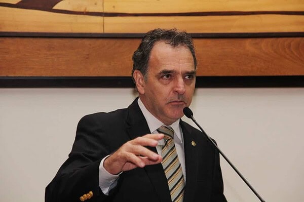 Tchê se reúne com ‘partidos nanicos’ para discutir ‘chapinha’ e nega que vá para a oposição