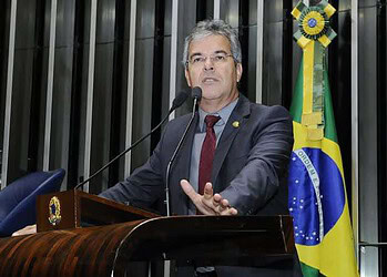 Jorge Viana cobra plano emergencial para recuperação da BR-364