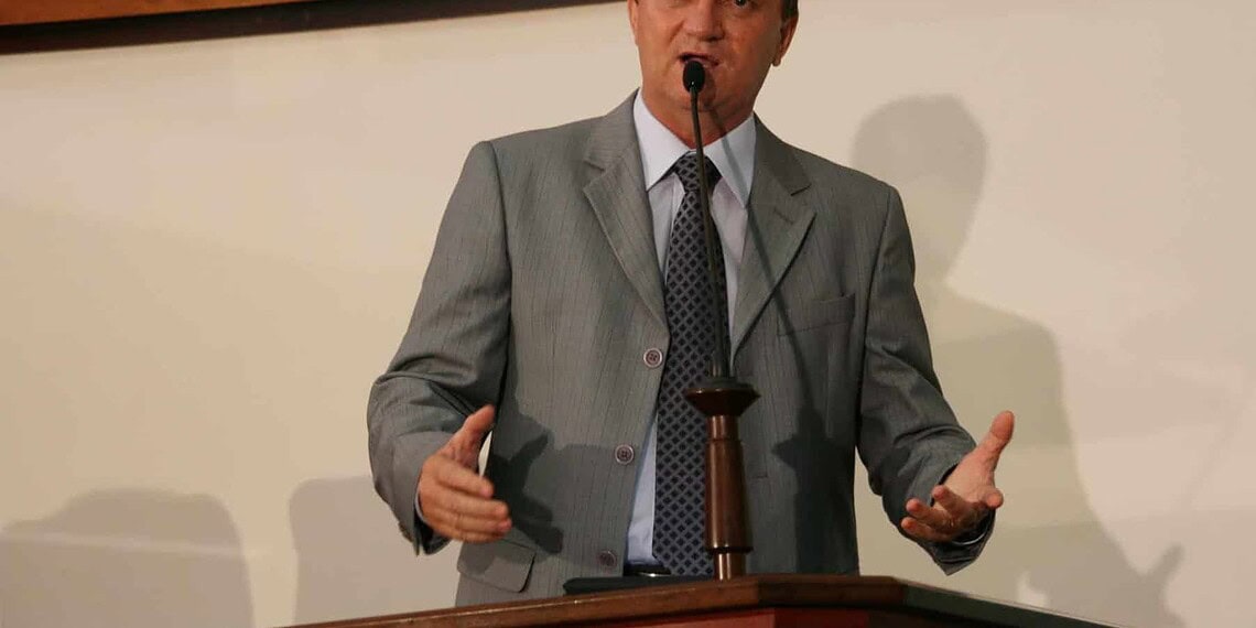 “Vou ajudar todos os companheiros do PT com ênfase no Angelim”, diz Pereira