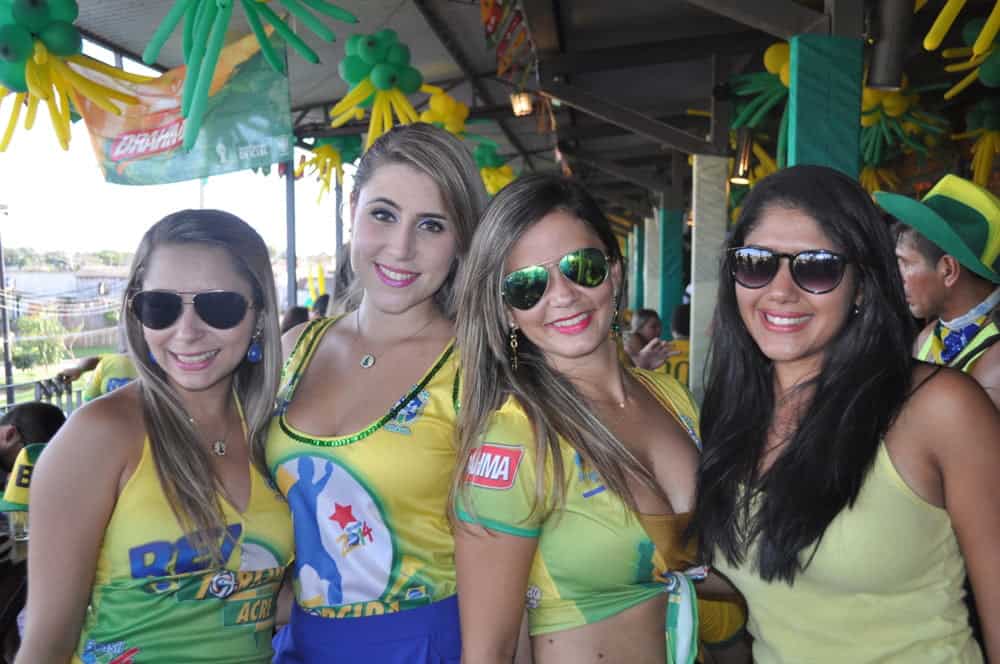 TORCIDA VERDE E AMARELA 3 3