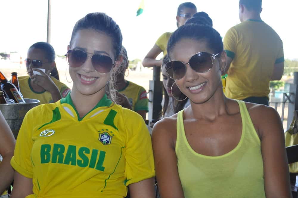 TORCIDA VERDE E AMARELA 9 9 -