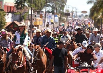Cavalgada será em um domingo e não abrirá Expoacre 2014; atrações já foram confirmadas