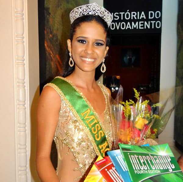 A Miss Acre 2014 é a bela morena Iasmyne Sampaio, que tem 1,73 de altura, natural de Rio Branco e acadêmica do curso de Arquitetura. O biótipo acreaníssimo vai causar!