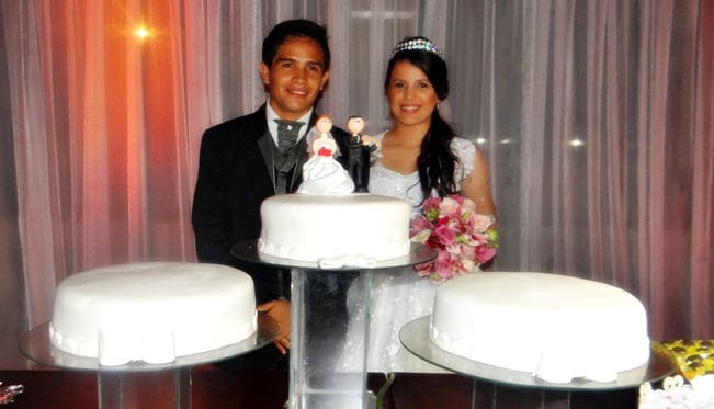 Andressa Braga Vianna e Messias Souza de Oliveira casaram-se na Associação Recreativa Cafezar em bonita cerimônia que estará no Beth News da próxima segunda-feira.