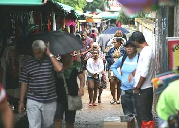 Comércio varejista local crescia até 16% ao mês e caiu para menos de 1% em abril