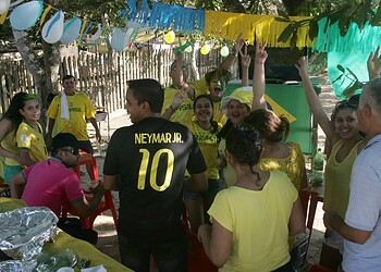Barzinhos são uma opção para assistir aos jogos da Copa