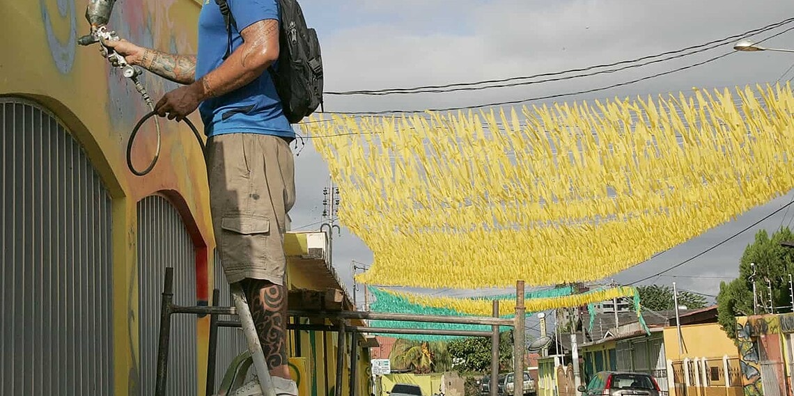 Rua aposta na grafitagem para se tornar a mais bela da Copa em Rio Branco