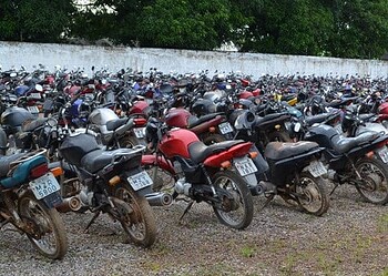 Detran realiza primeiro leilão de 2014 de veículos apreendidos