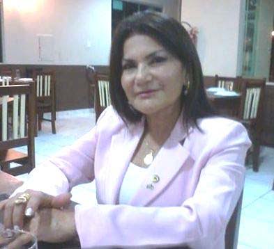 Cosmo Brito, Jonas Lima, Justino Queiroz, Marcelo Macedo e Conceição Cabral fizeram questão de levar as boas-vindas ao amigo Reginaldo Ferreira da Silva que foi empossado nesta segunda, 16, como superintendente do Incra.