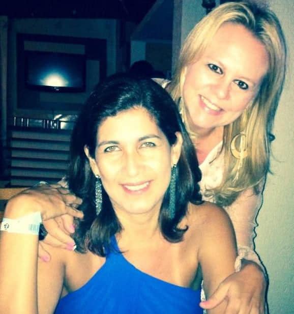 Click das amigas de longas datas Socorro Rodrigues e Marilene Costa curtindo uma bela resenha.