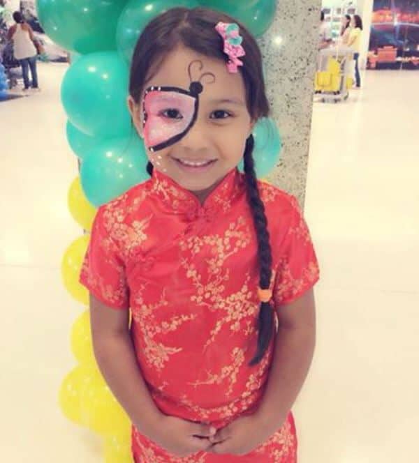 Vivas, vivas da Coluna para a pequena Airy Hara Batista que no domingo, 29, ganha dos pais Jeison e Jun-ko uma big party pela idade nova. Geração mamadeira tem encontro.