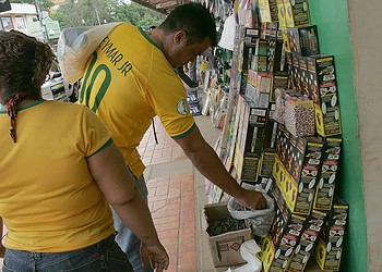 Corpo de Bombeiro orienta sobre utilização de fogos de artifícios